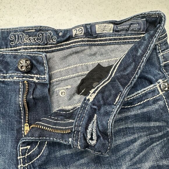 Miss Me Jeans 29 Capri Embroidery Rhinestones Distress Denim Y2K Western *Flaw - Picture 8 of 11